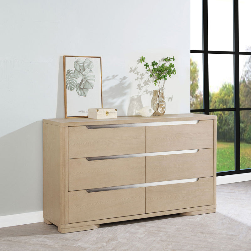 Mirador - 6 Drawer Bedroom Dresser - Natural