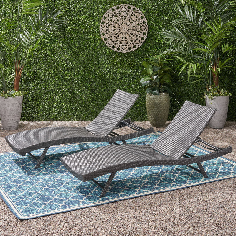 Wicker Chaise With Adjustable Reclining Seats (Set of 2) - Gray