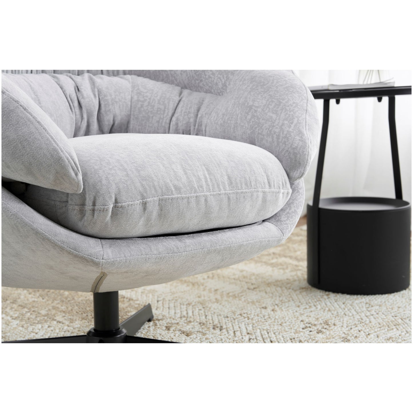 Modern Office Chair With 360 Degree Swivel