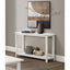 Castleton - Table