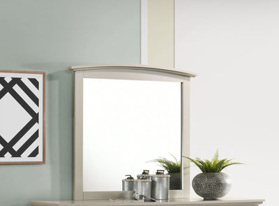 Modern Farmhouse Design Elegant Wall Mirror