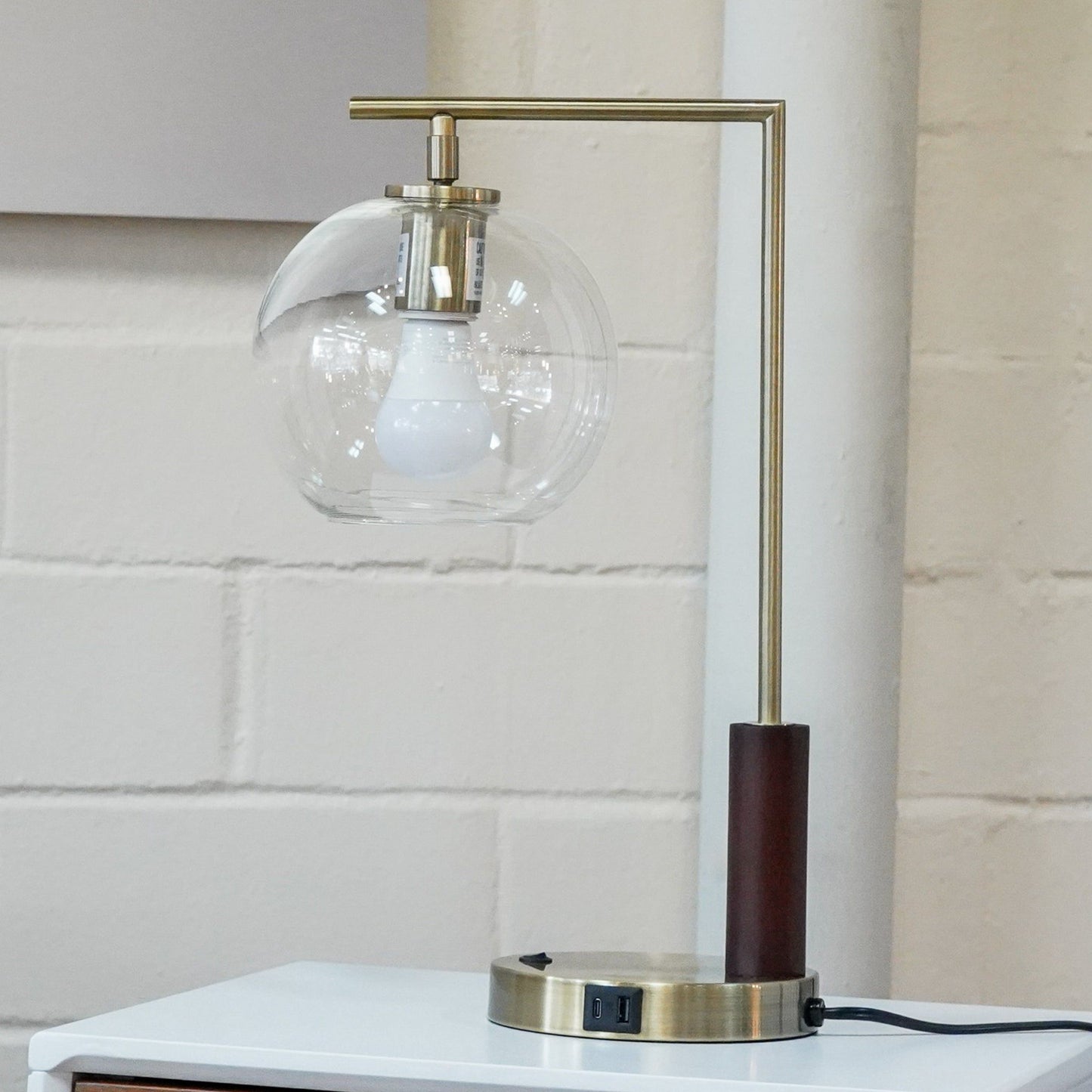 Villa - Desk Lamp - Gold