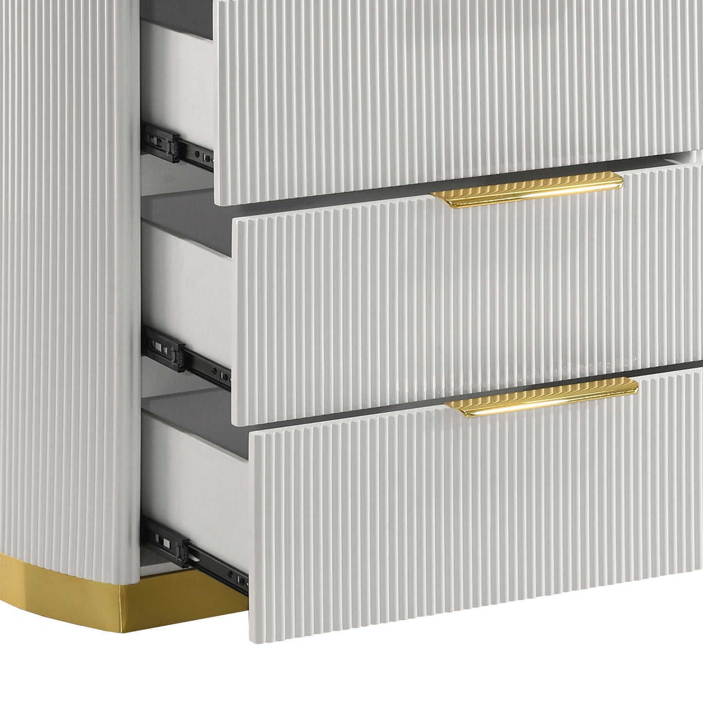 Giovanni - 5 Drawer Chest - White