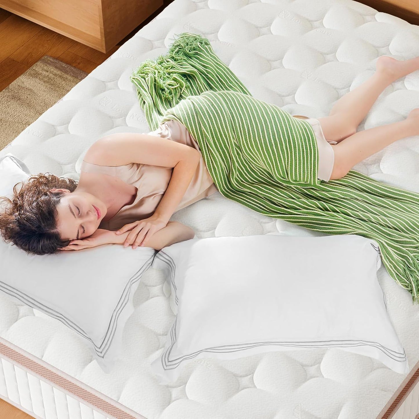 14", Firm Hybrid Mattress, Gel Memory Foam & Pocket Springs, Pressure Relief, Motion Isolation, Ergonomic Bed - White - King