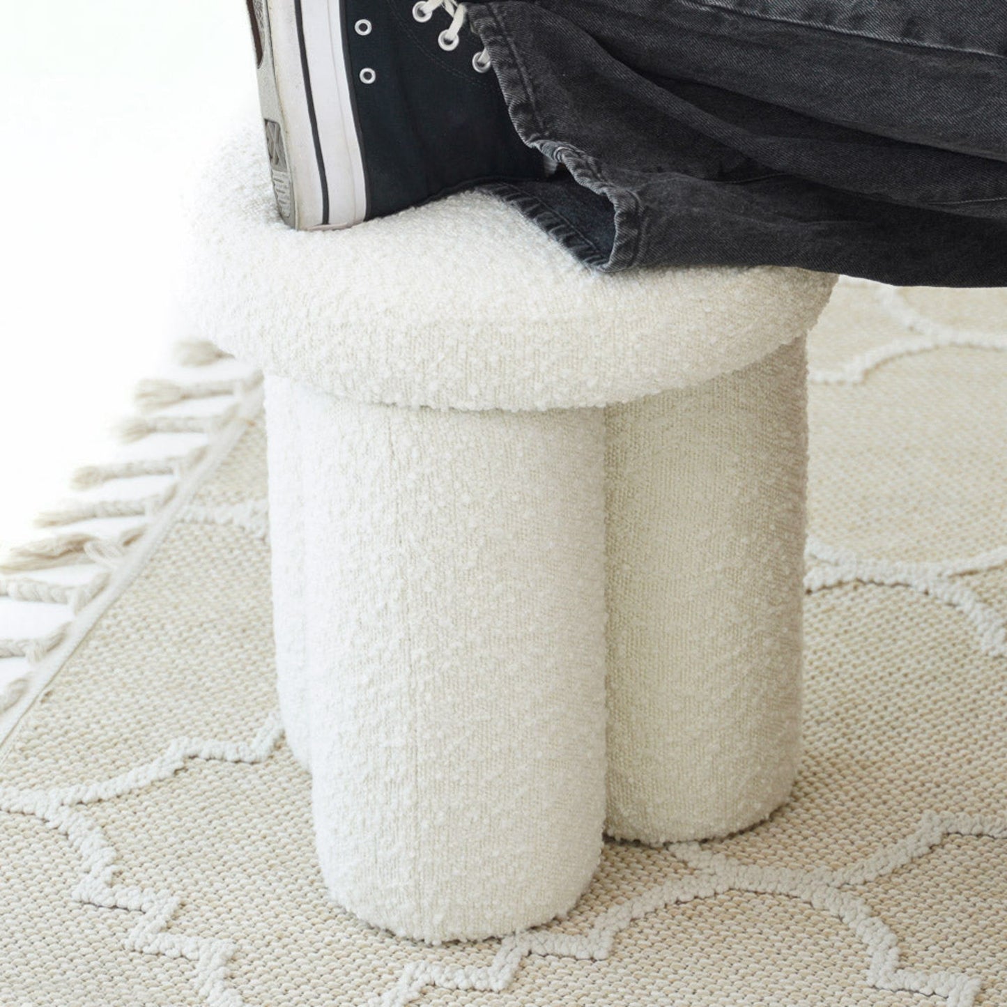 Wesley - Stool - Ivory