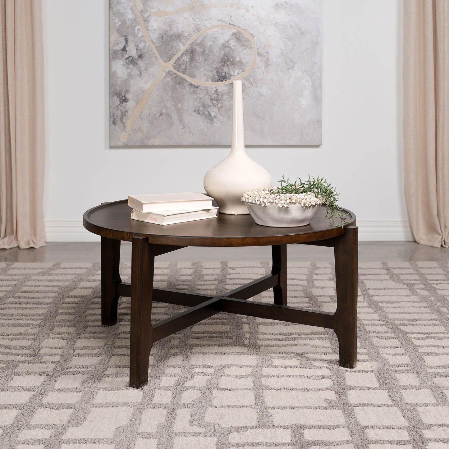 Mavis - Round Table