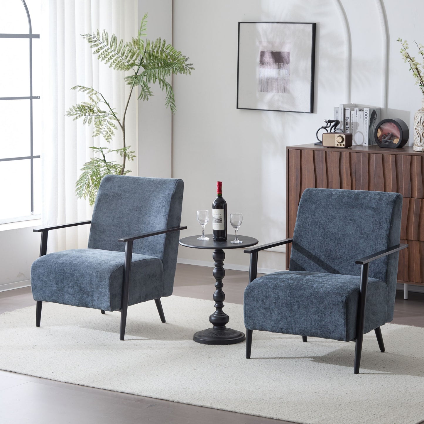Modern Lounge Chair With Upholstery