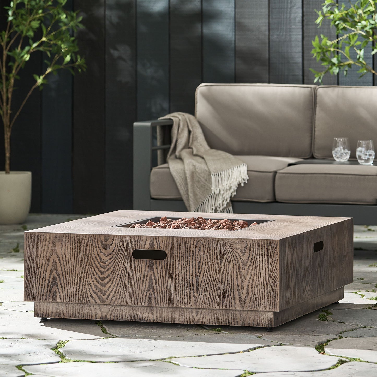 Wellington Square Iron Fire Pit With Wood Pattern Design And 50, 000 Btu Output