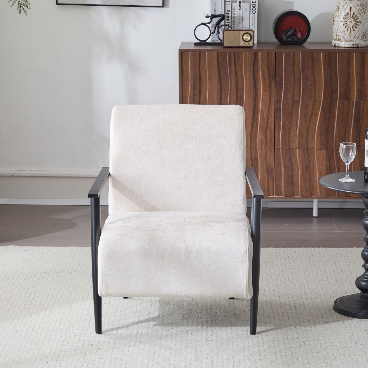 Modern Lounge Chair With Upholstery