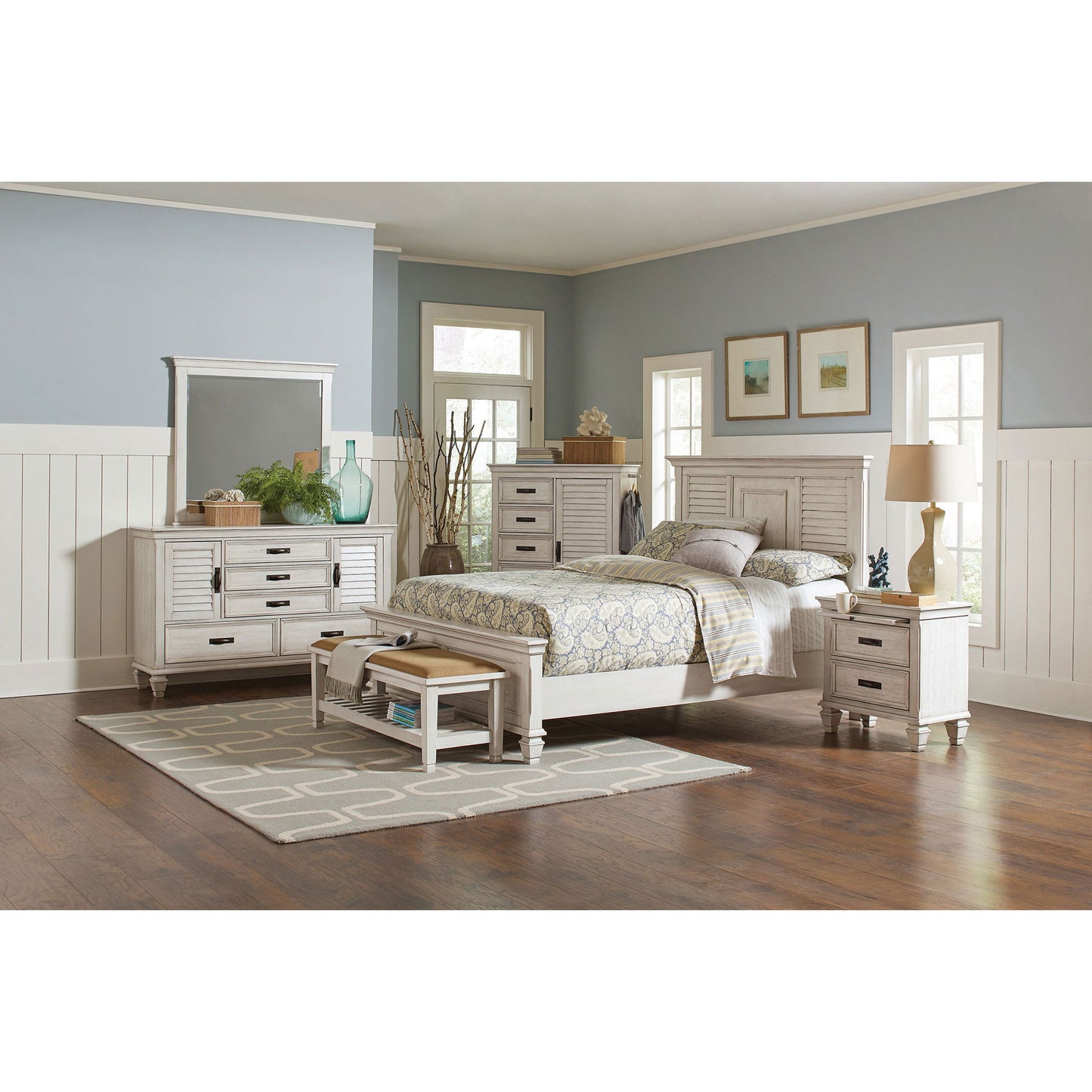 Durable Construction Panel Bed
