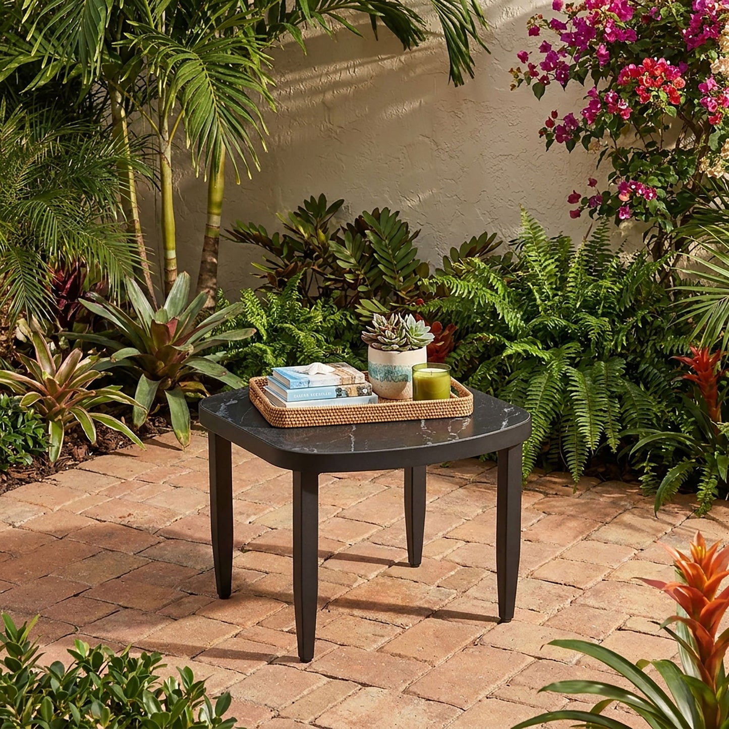 Outdoor Elegance Table, Rounded Corners