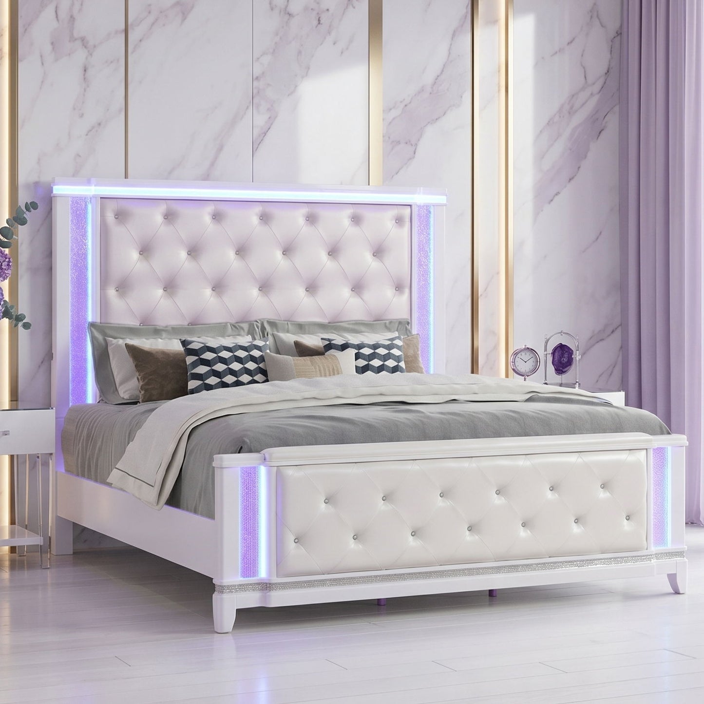 Opium - King Size Tufted Bed - White