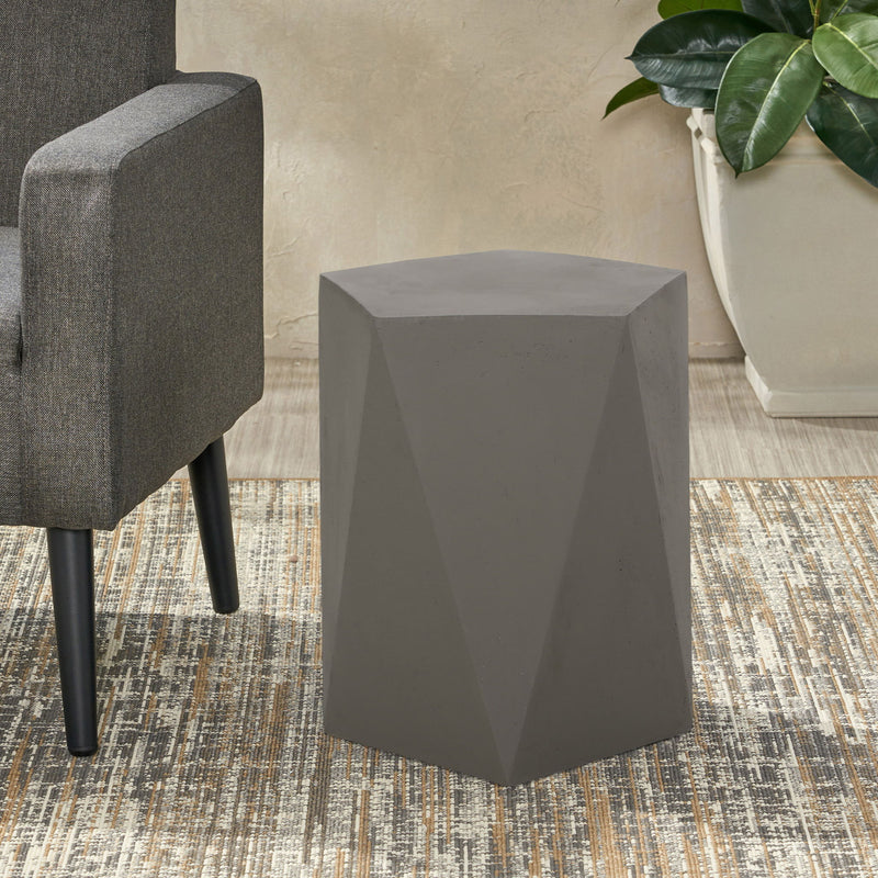 Mesa auxiliar con diseño geométrico