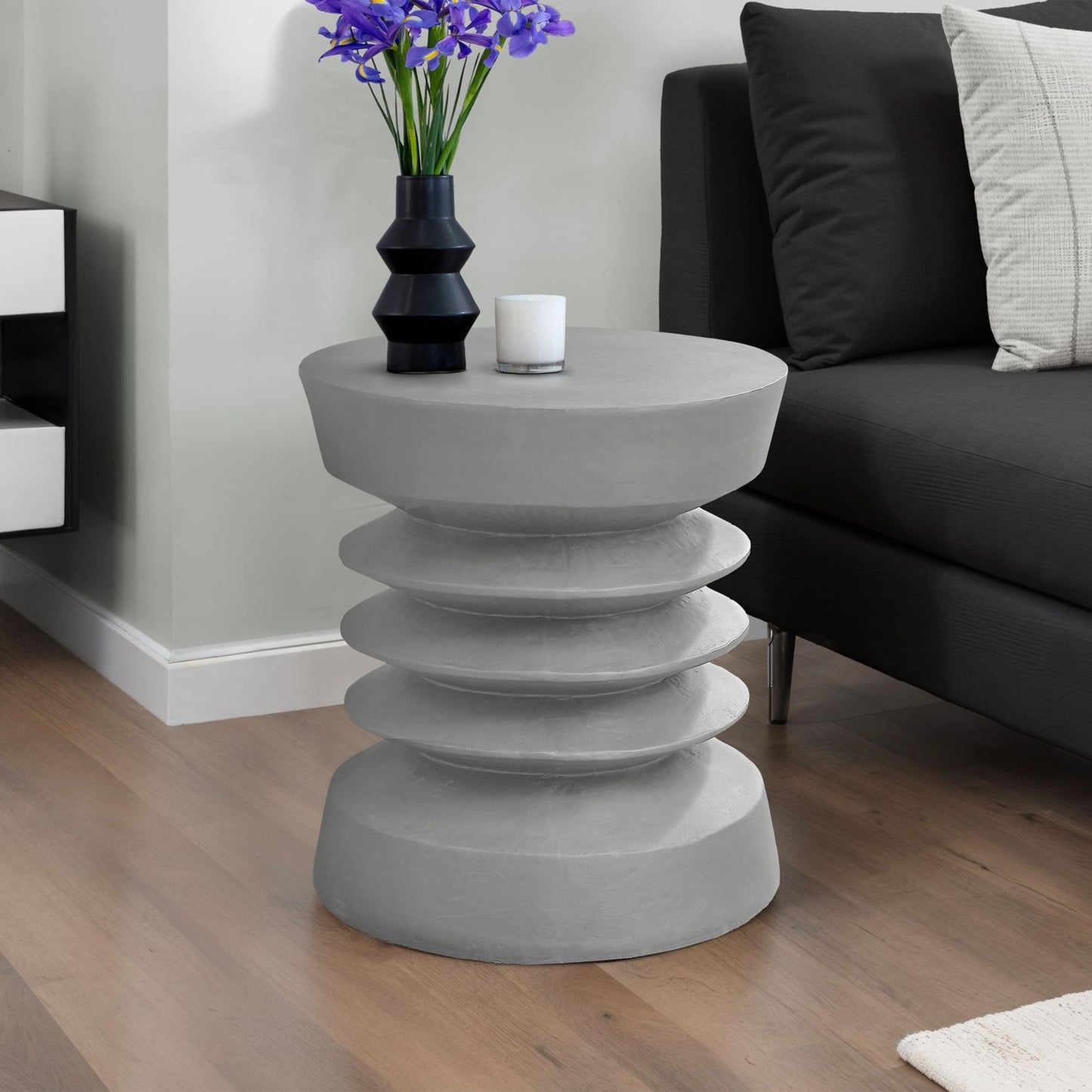 Contemporary Round Accent Table Indoor / Outdoor