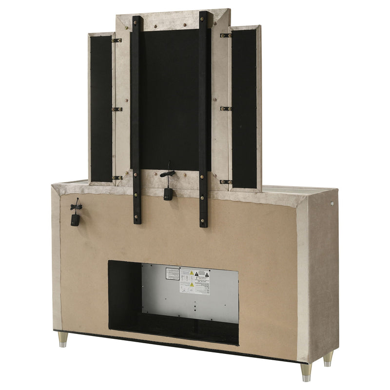 Mika - 8 Drawer LED Dresser And Mirror Set - Ivory