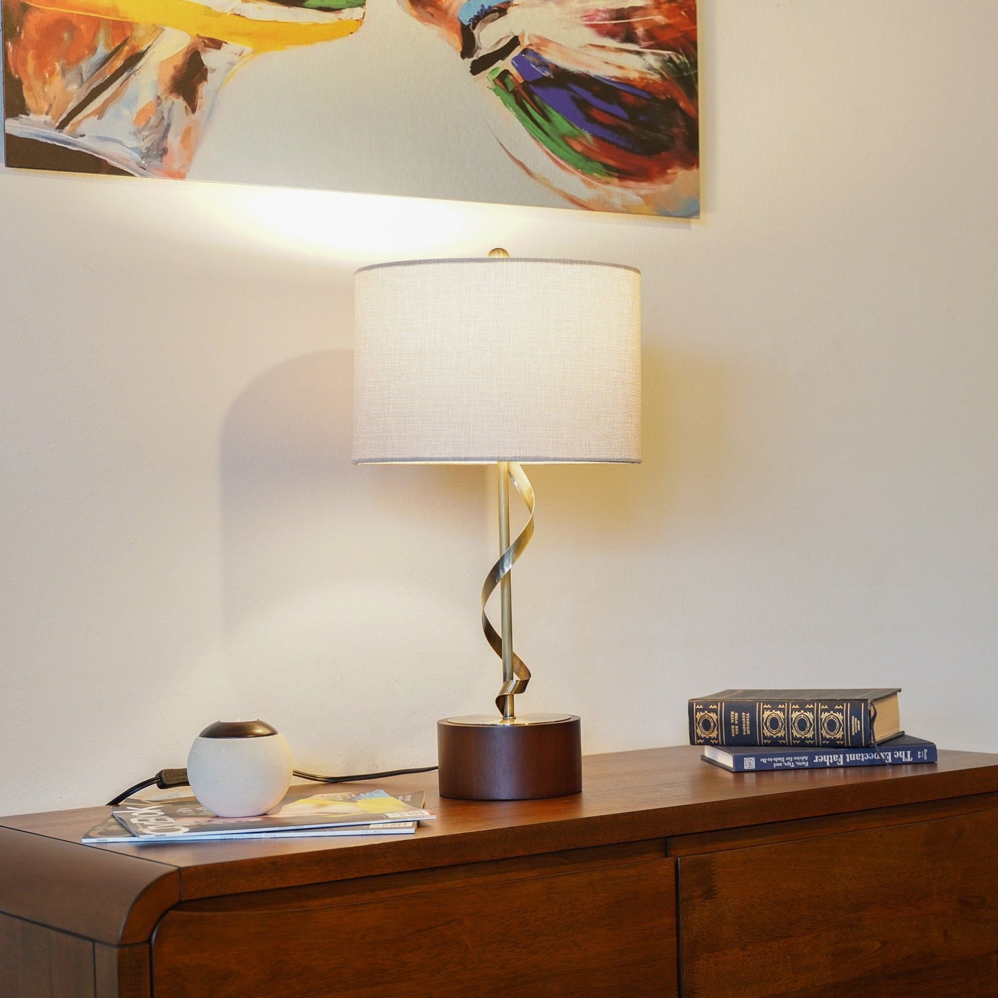 Nightstand Desk Lamp With Twisted Base - White