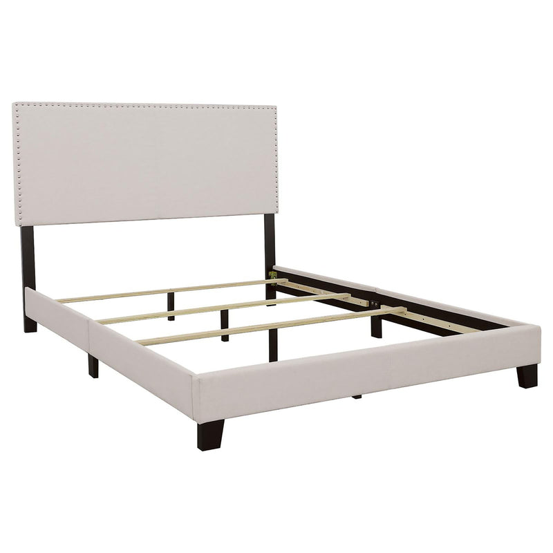 Bed With Nailhead Trim