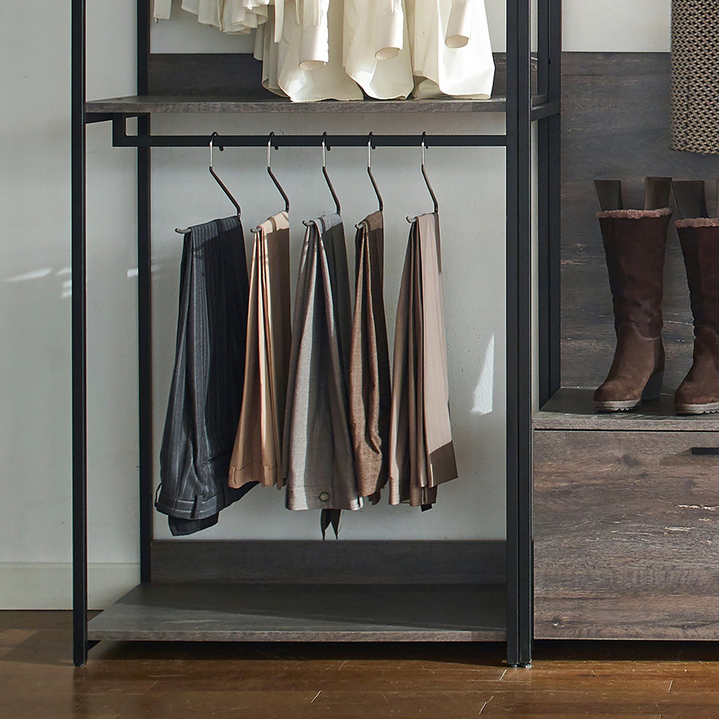 Monica - Walk-In Closet System & Modular Design - Rustic