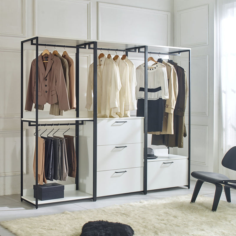 Fiona - Walk In Closet With Shelves