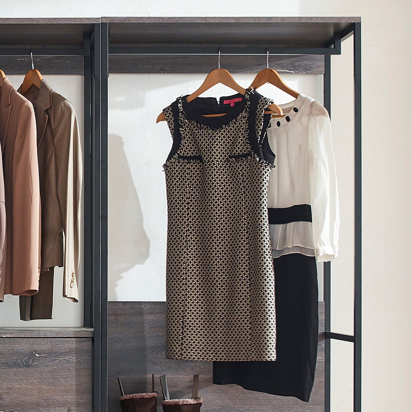Monica - Walk-In Closet System - Rustic