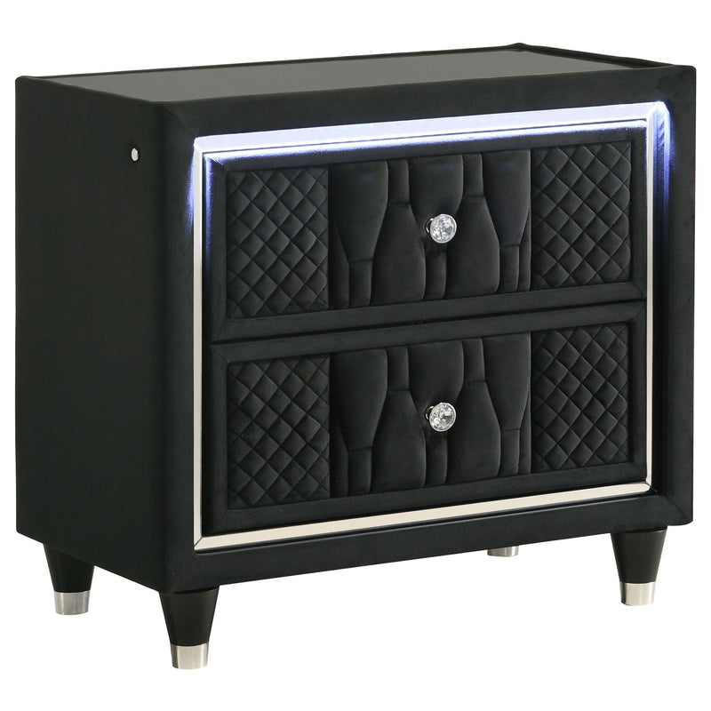 Bedroom Set With LED Lighting And Charging Nightstand