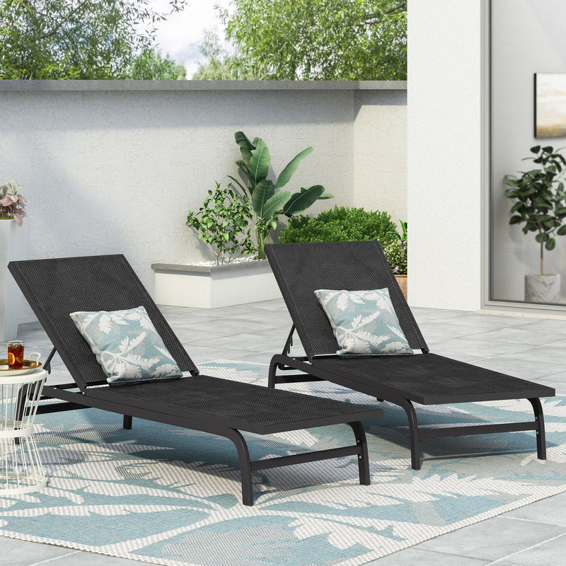 Finn - Contemporary Chaise Lounge For Outdoor Relaxation