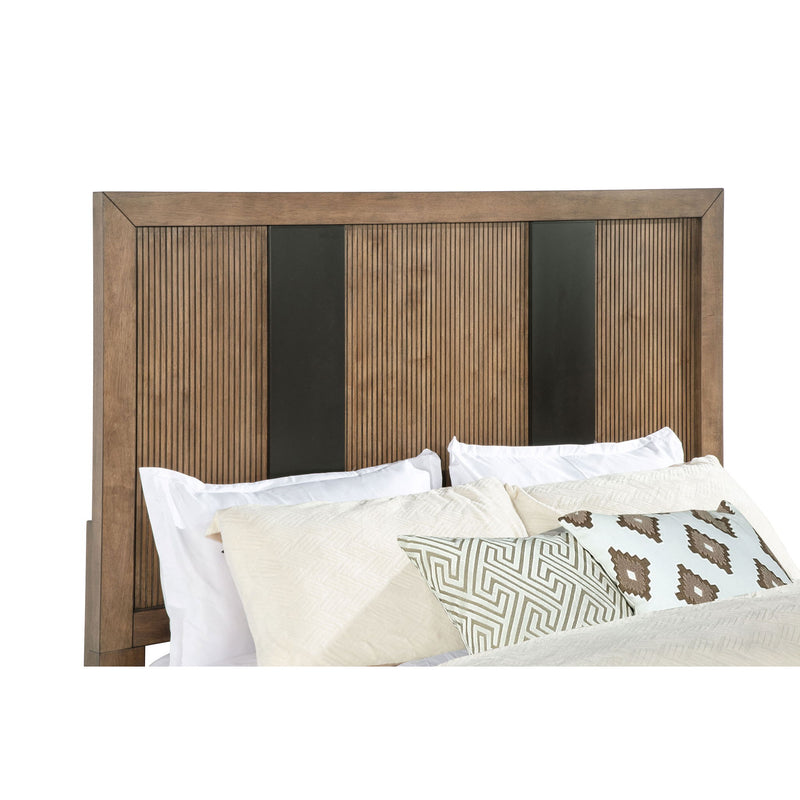 Moraga - 4 Piece Queen Bedroom Set With Fluted Headboard - Ash Brown