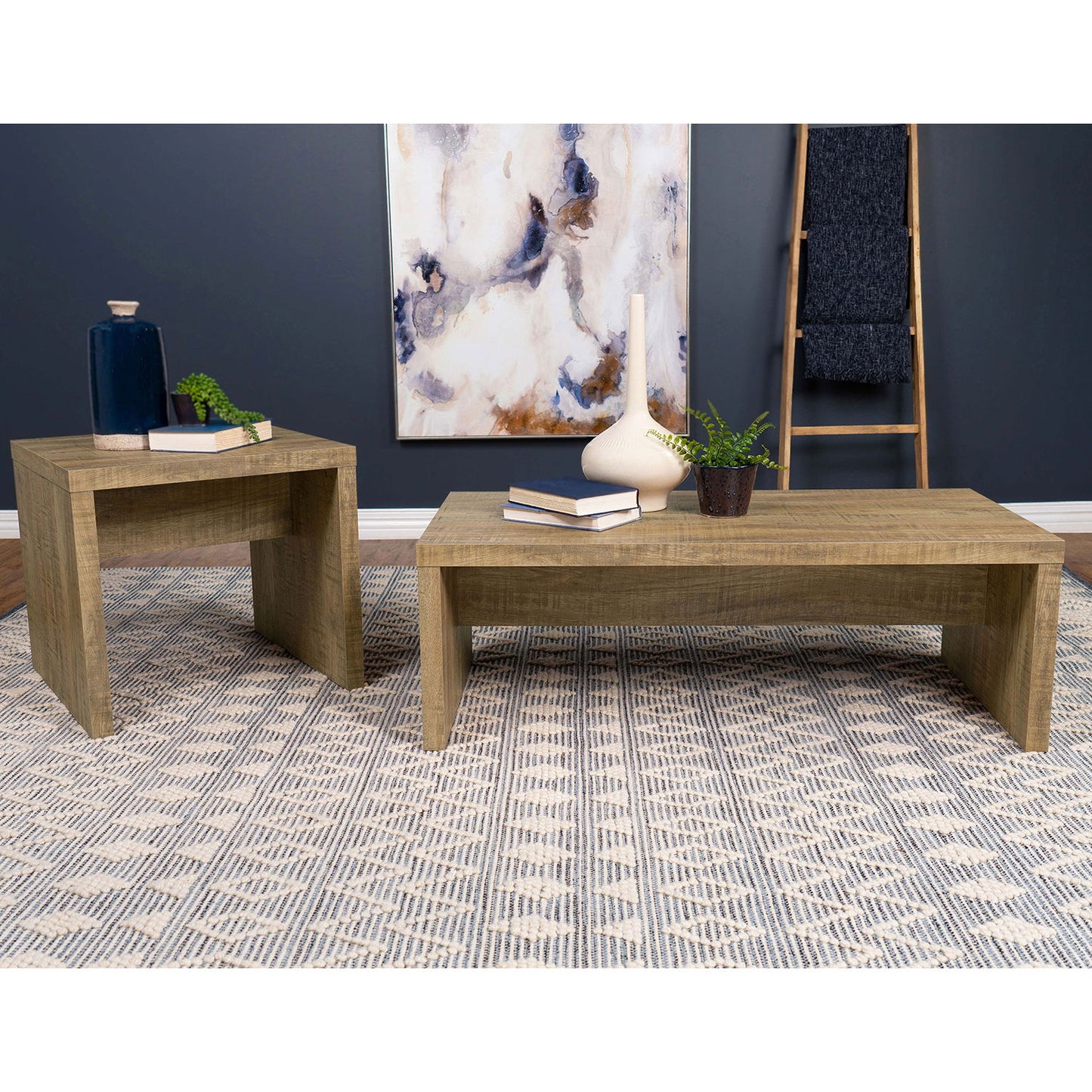 Brianna - Table