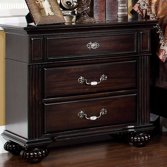 Syracuse-Night Stand
