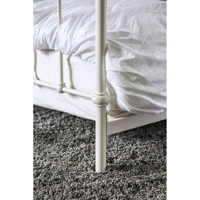 Iria-E.King Bed