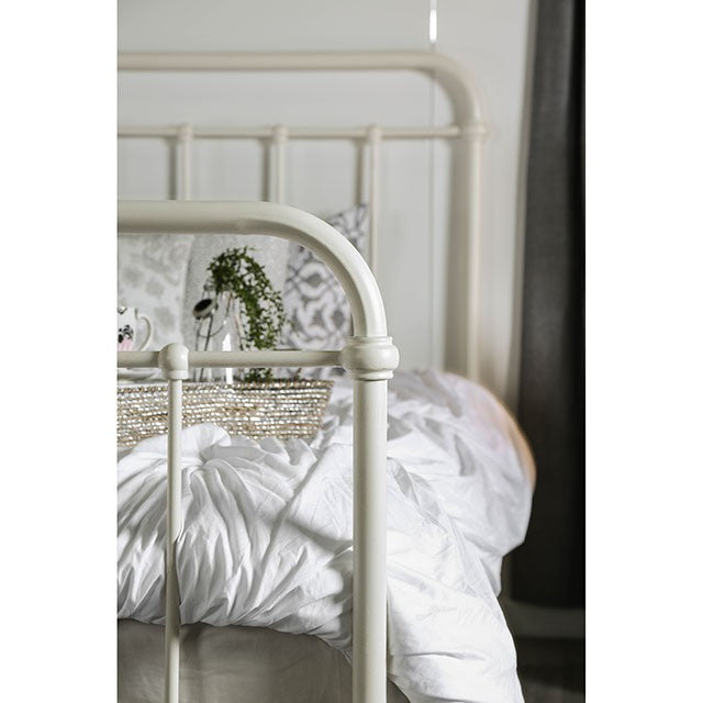 Iria-E.King Bed