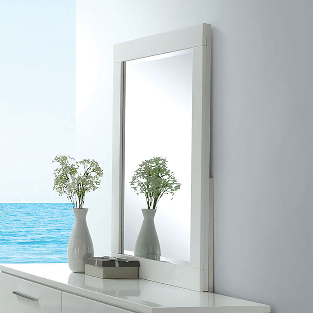 Christie-Mirror