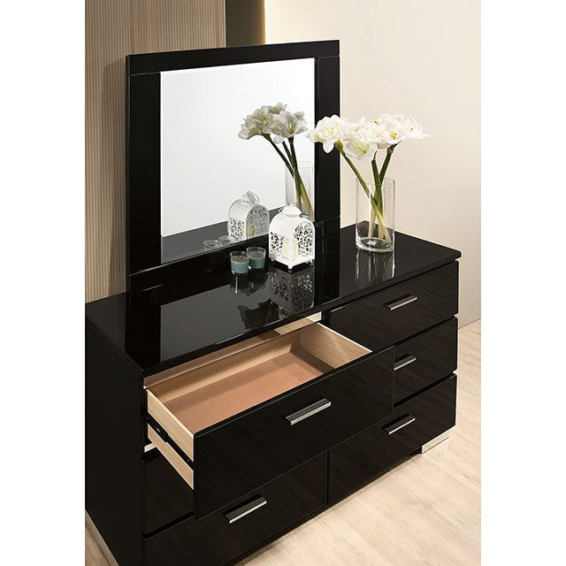 Carlie-Dresser