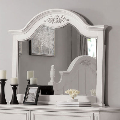 Georgette-Mirror