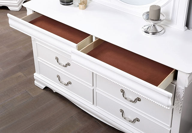 Alecia-Dresser