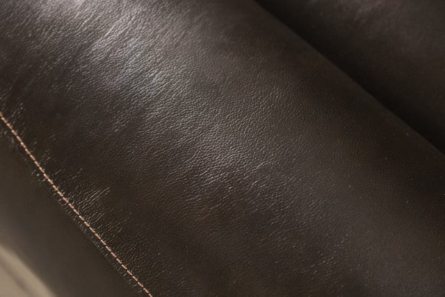 Gorgius-Power Sofa