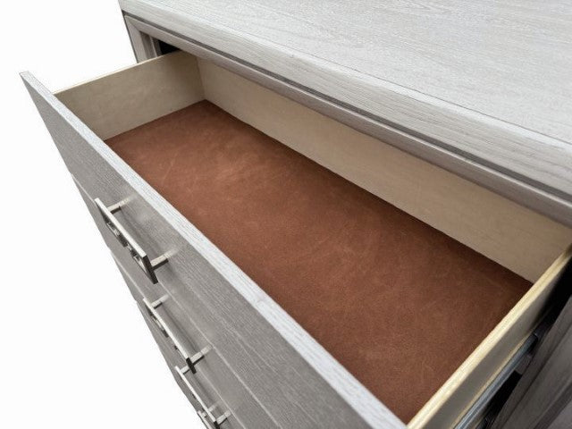 Basilone-Chest
