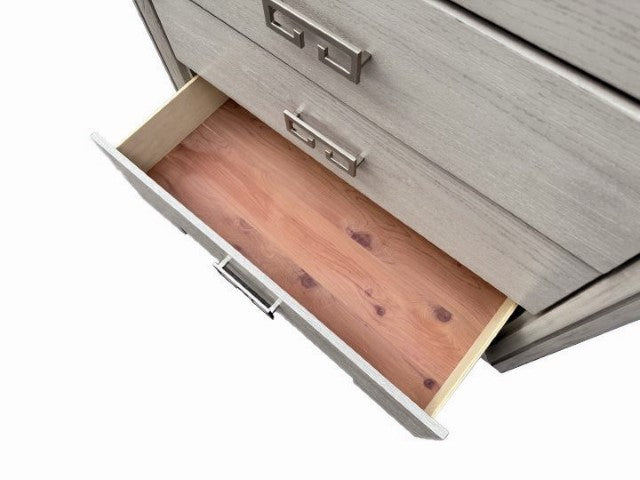 Basilone-Chest