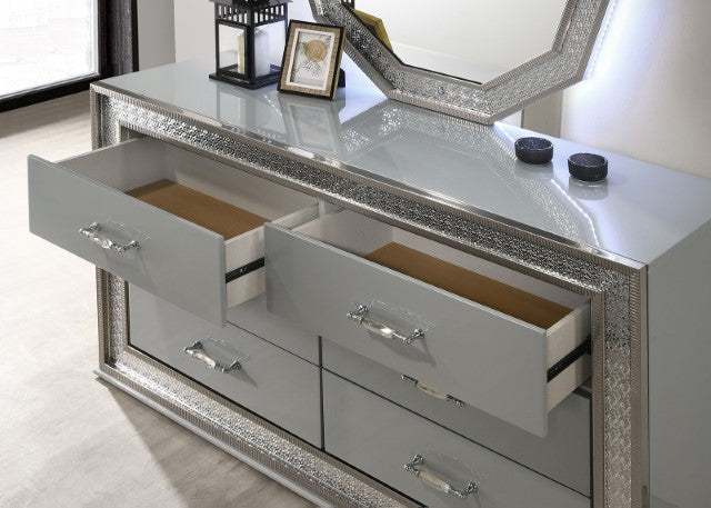 Cassiopeia-Dresser
