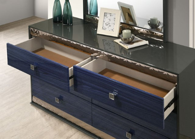 Hartlepool-Dresser