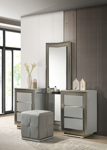 Ventnor-Vanity w/ Stool