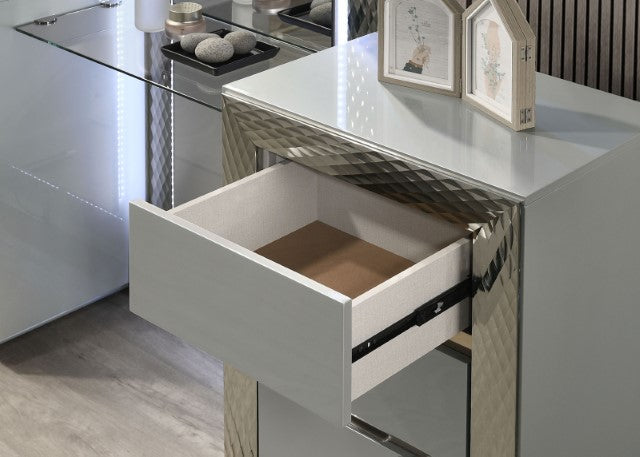 Ventnor-Vanity w/ Stool