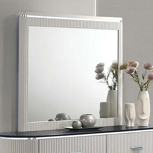 Aldgate-Mirror
