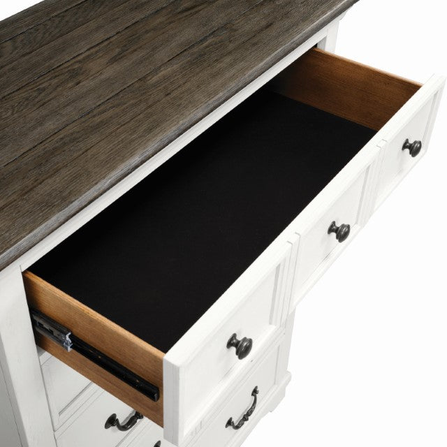 Hampstead-Chest