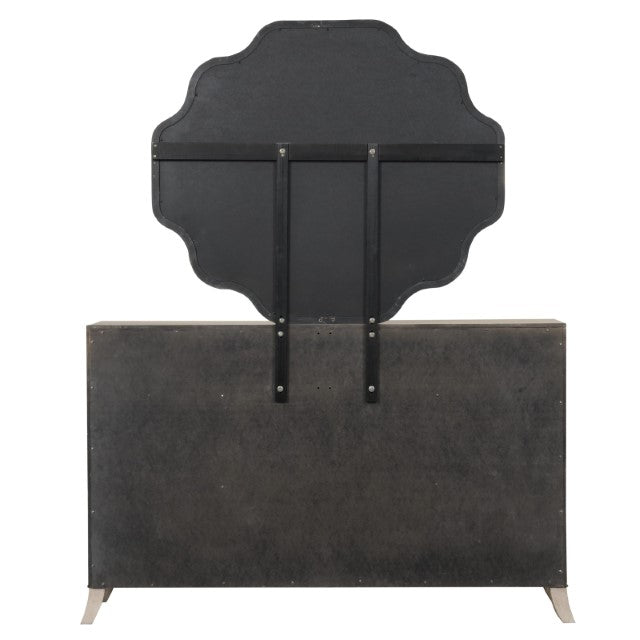 Candra-Dresser