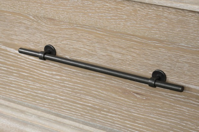 Midhurst-Chest