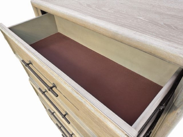 Midhurst-Chest