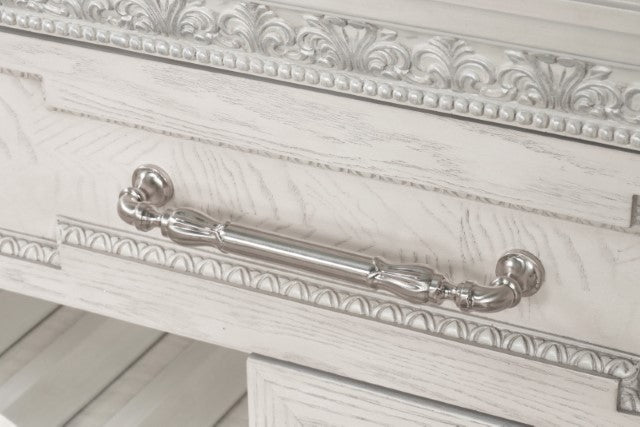 Stella Mia-Sideboard