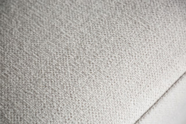Queensbury-Loveseat