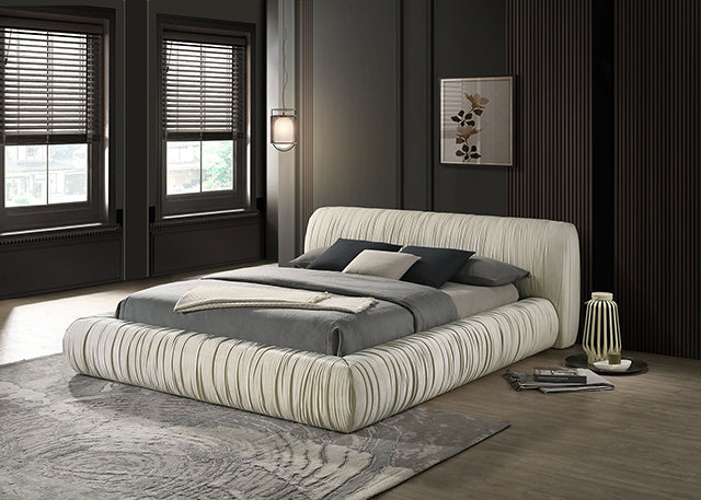 Palmdale-E.King Bed